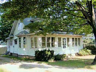 550 Biastock Road Benton Harbor, MI 49022 - Photo 1 of 2 Primary Photo