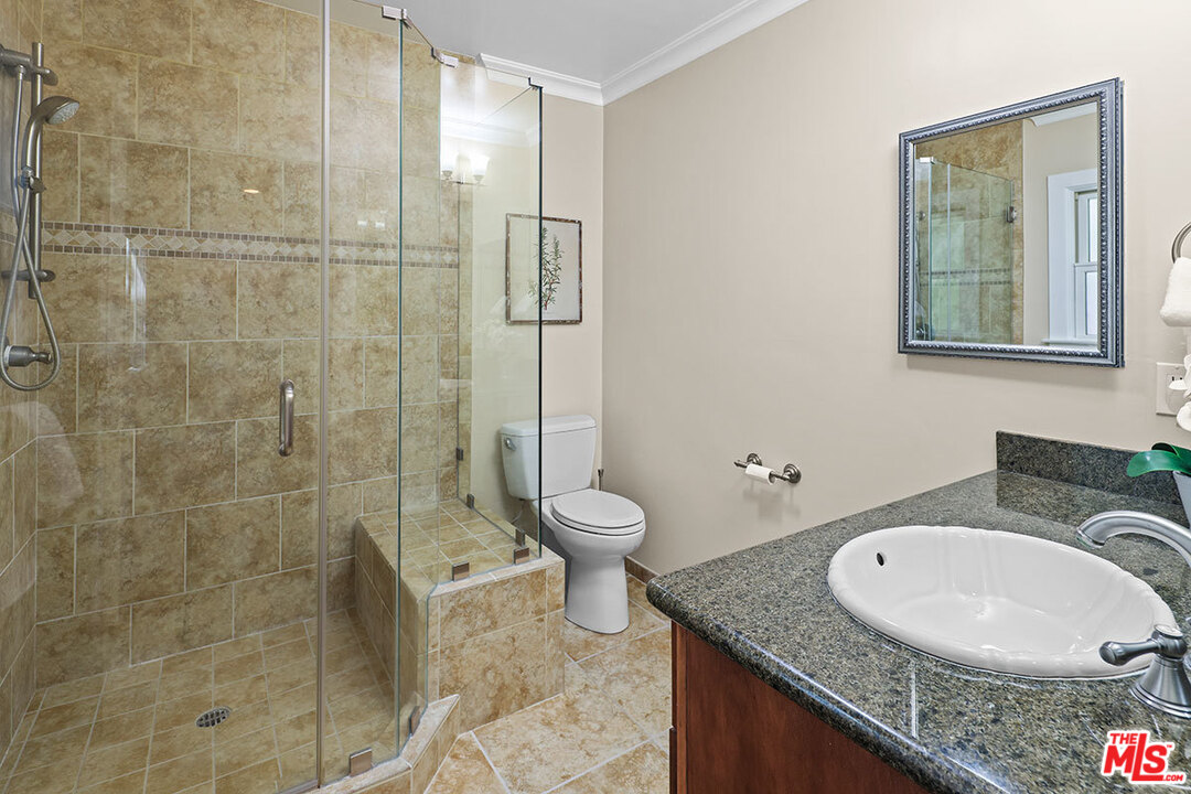 6719 Ruffner Avenue Lake Balboa, CA 91406 - Photo 16 of 26 Gallery Image 16
