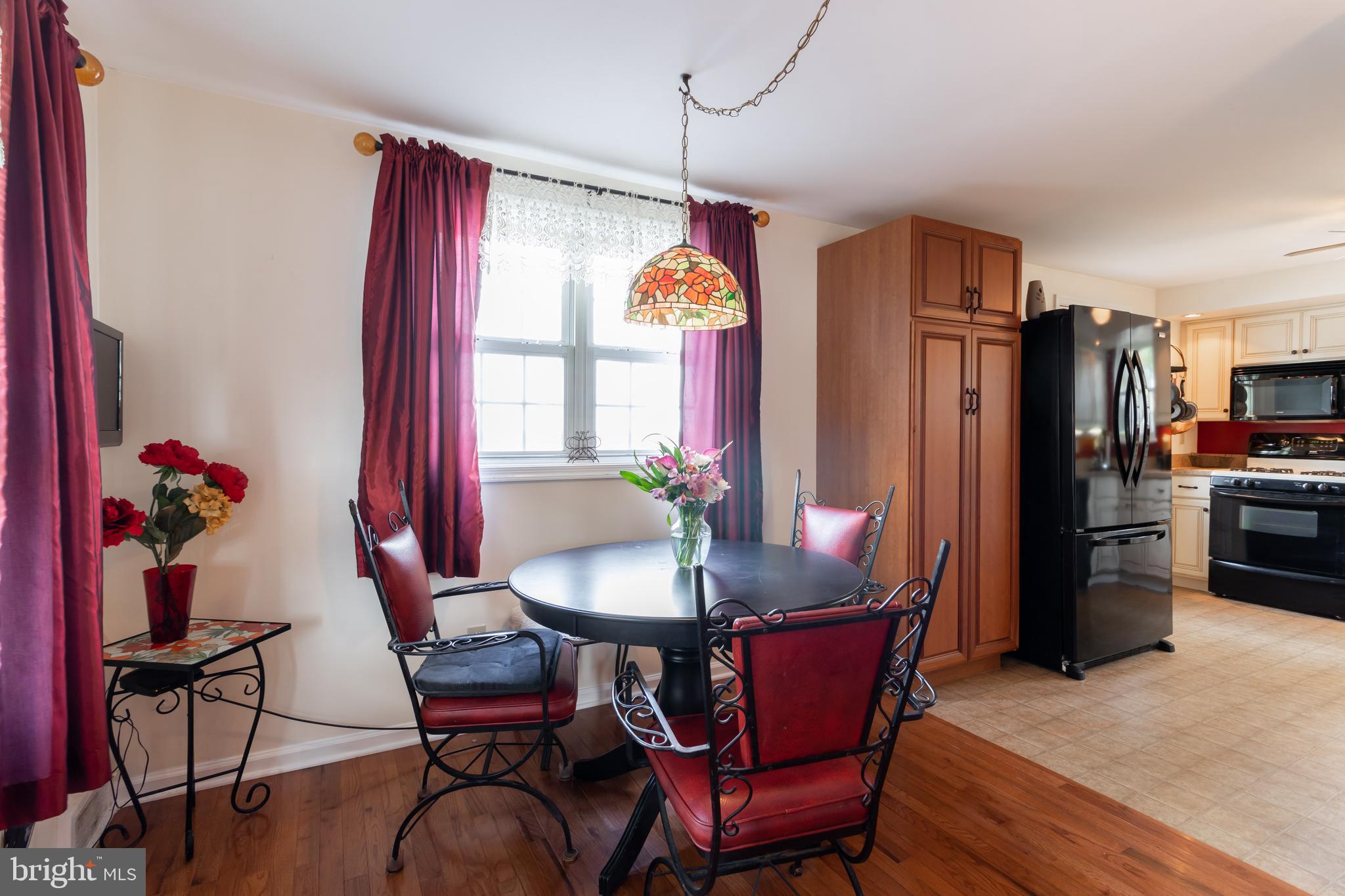 215 West Chelton Road Brookhaven, PA 19015 - Photo 14 of 28 Dining Room