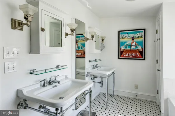 $2,700,000 | 51 South Hinchman Avenue, Haddonfield, NJ 08033