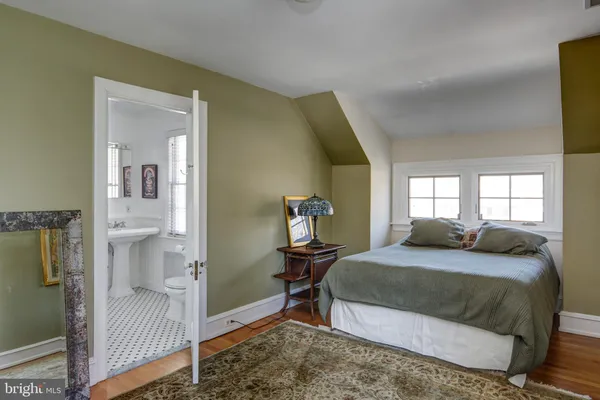 $2,700,000 | 51 South Hinchman Avenue, Haddonfield, NJ 08033