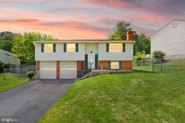 $724,900 | 9603 Scorpio Court, Burke, VA 22015