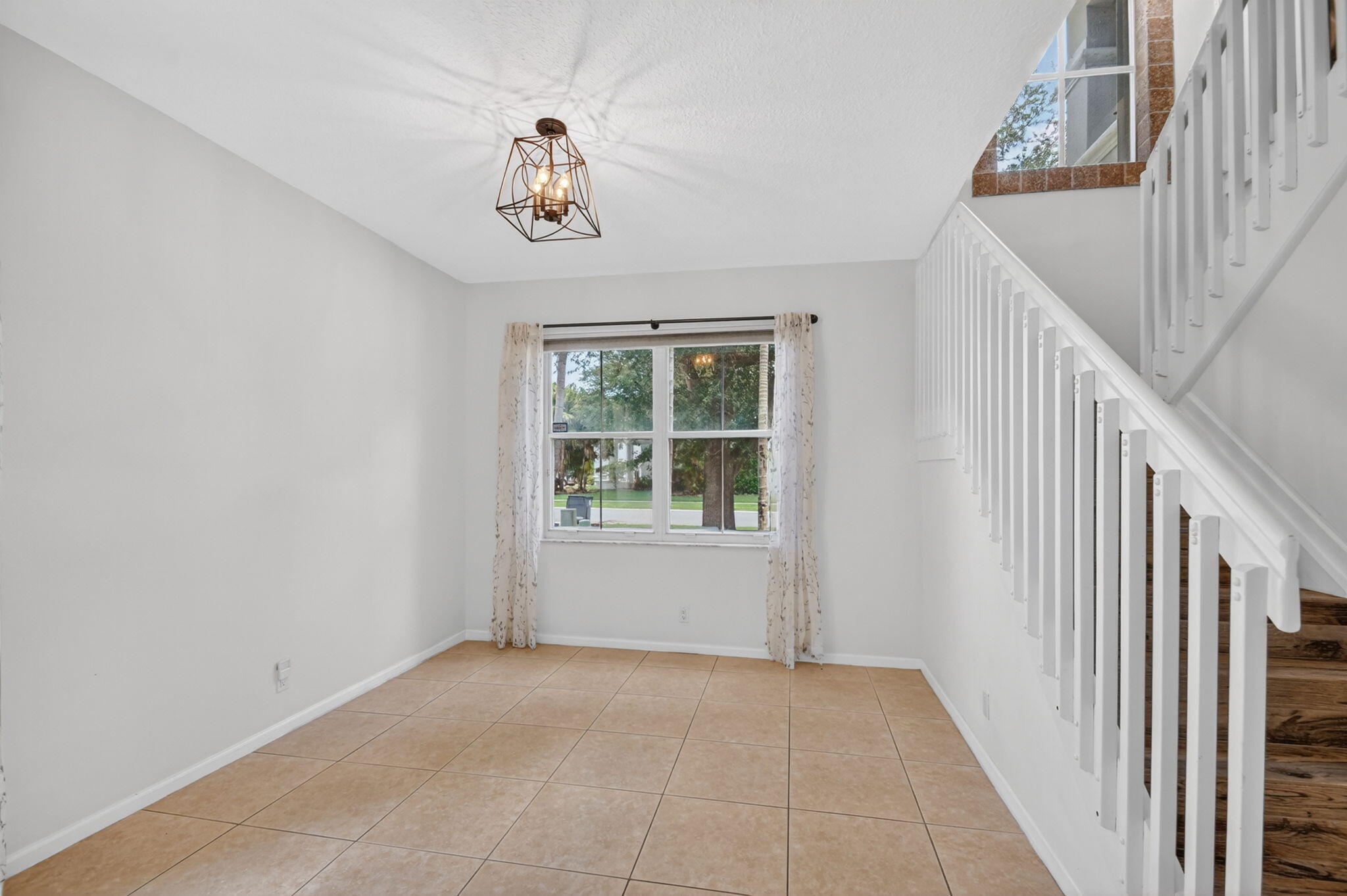 6283 Shadow Tree Lane Lake Worth, FL 33463 - Photo 19 of 84 26-web-or-mls-House (24)