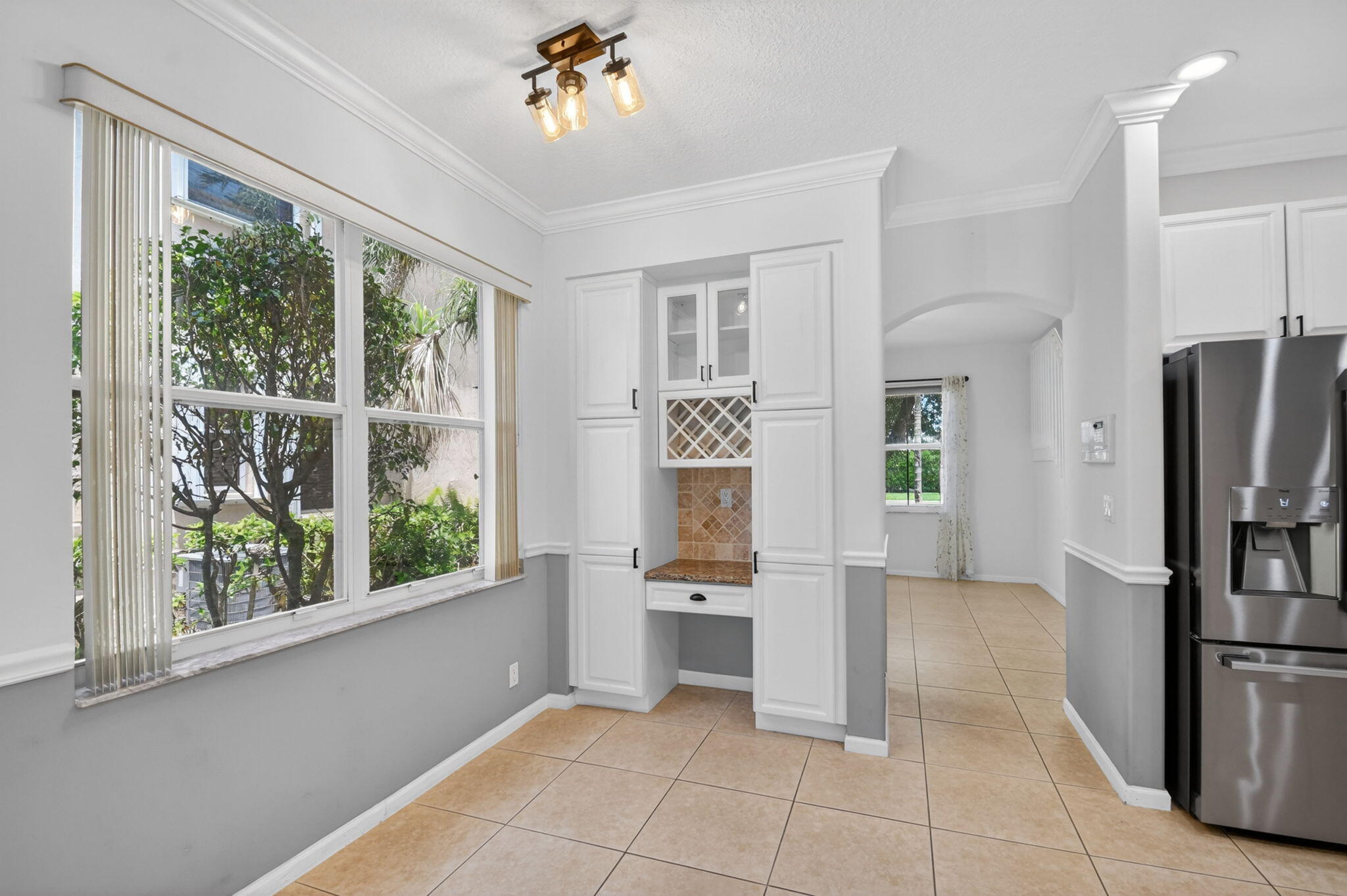 6283 Shadow Tree Lane Lake Worth, FL 33463 - Photo 9 of 84 21-web-or-mls-House (19)