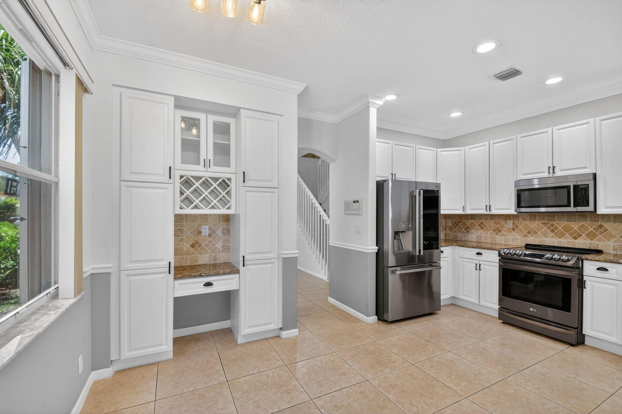 6283 Shadow Tree Lane Lake Worth, FL 33463 - Photo 10 of 84 20-web-or-mls-House (18)