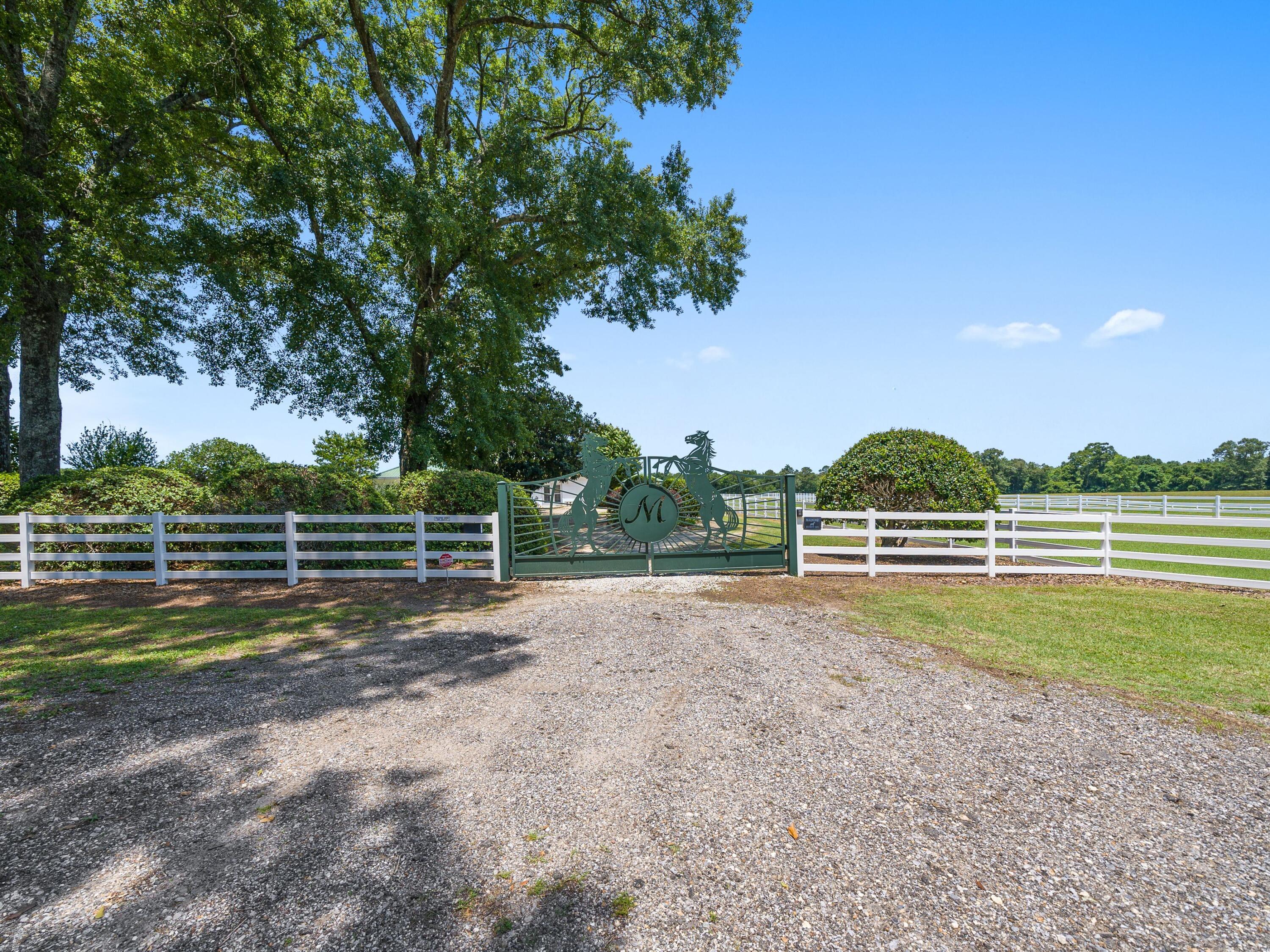 5676 Highway 2 DeFuniak Springs, FL 32433 - Photo 23 of 42 a view of a park