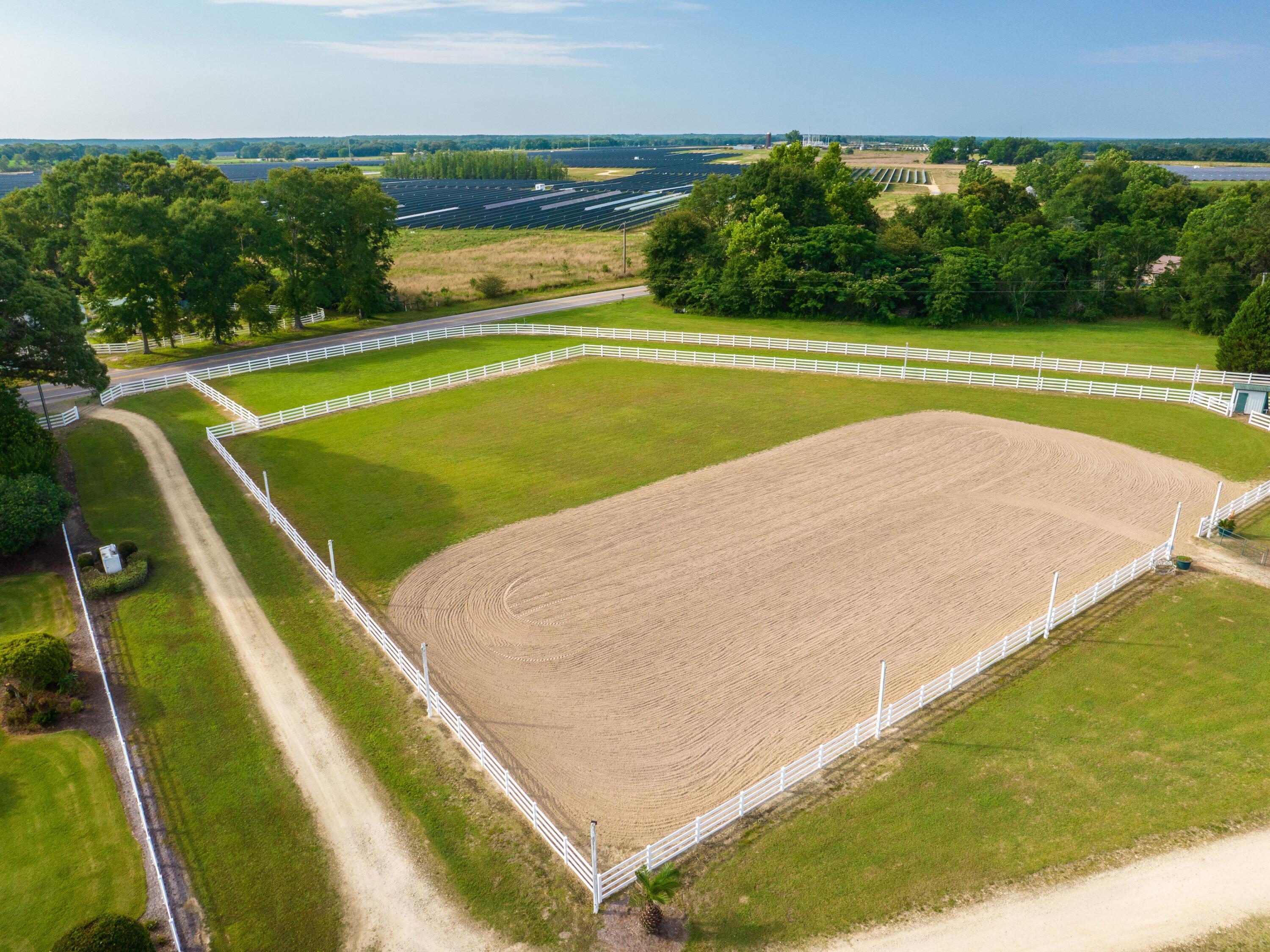 5676 Highway 2 DeFuniak Springs, FL 32433 - Photo 26 of 42 a view of a tennis court