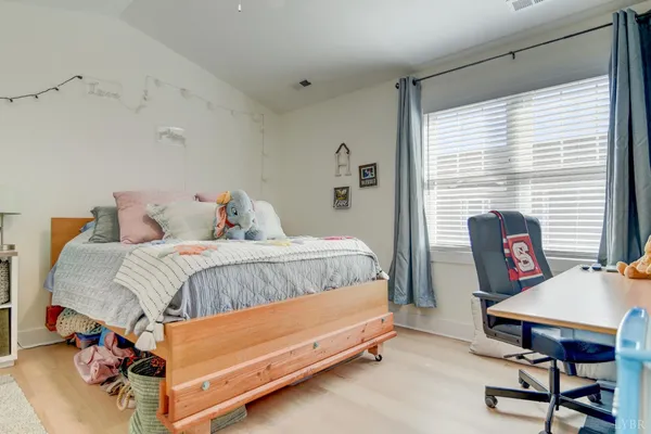 $310,000 | 556 Leesville Road, Unit 1105, Lynchburg, VA 24502