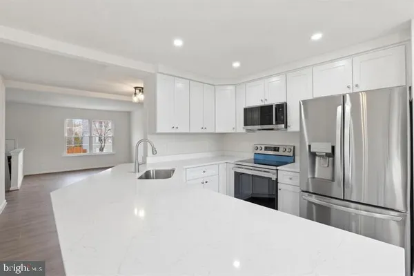 $2,900 | 14275 Newbern Loop, Gainesville, VA 20155