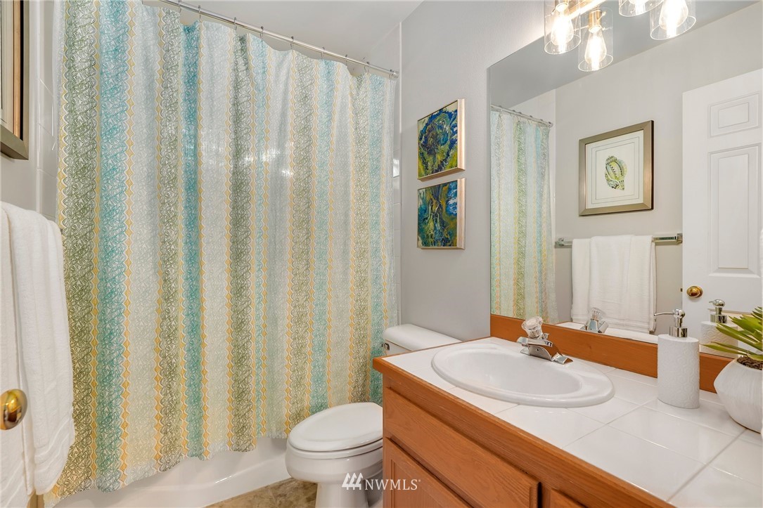 7220 208th Street Southwest, Unit 2 Edmonds, WA 98026 - Photo 24 of 27