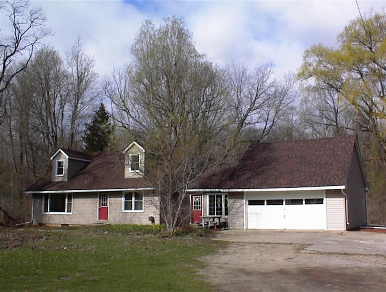 10360 Moon Road Saline, MI 48176 - Photo 2 of 21 Photo 2