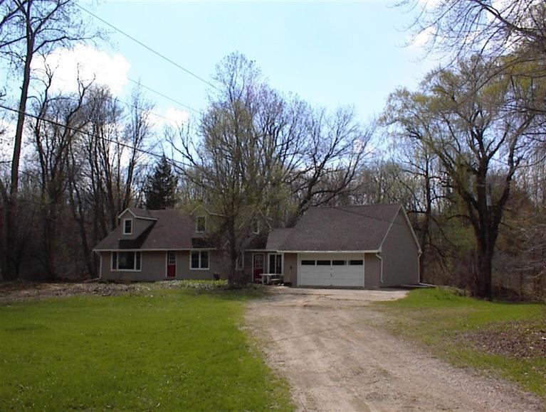 10360 Moon Road Saline, MI 48176 - Photo 3 of 21 Photo 3
