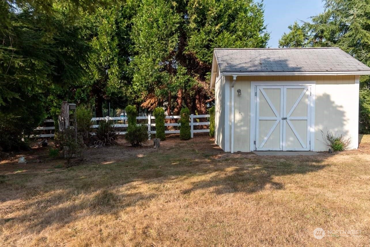 113 Core Road Silver Creek, WA 98585 - Photo 10 of 34 Gallery Image 10
