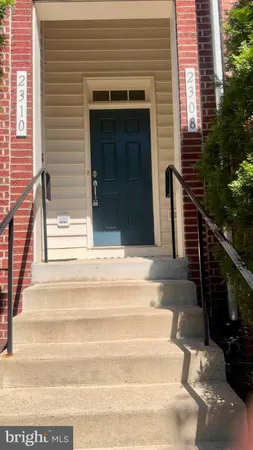 $2,740 | 2308 Merseyside Drive, Unit 113, Woodbridge, VA 22191