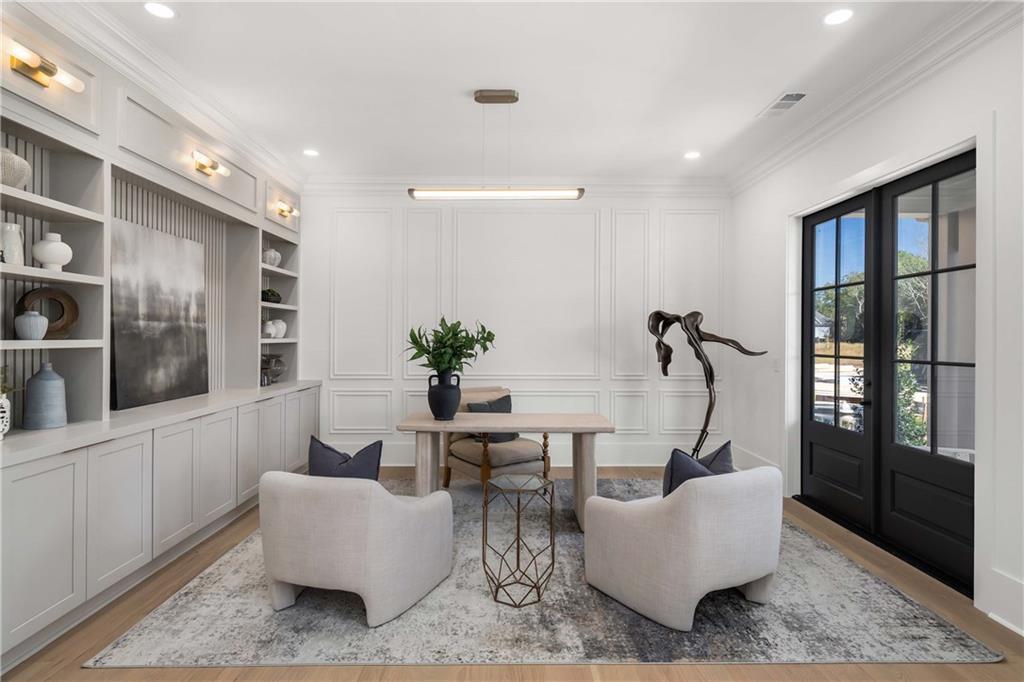 257 Lask Lane Milton, GA 30004 - Photo 5 of 84 a living room with furniture and a potted plant