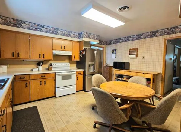$545,000 | N5847 County Road D, Princeton, WI 54968