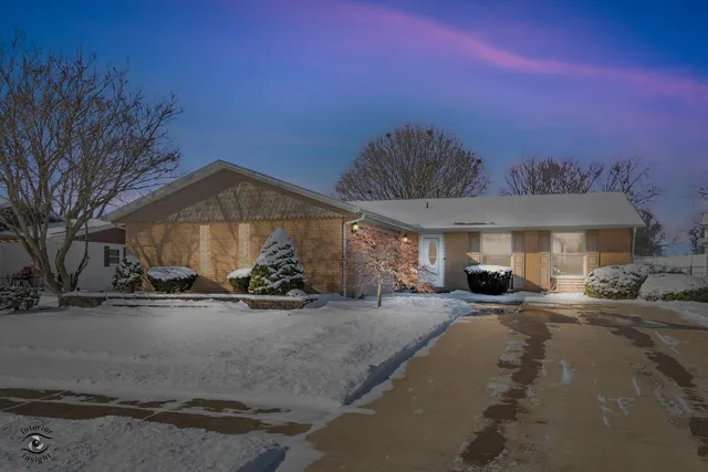 $275,000 | 817 Stonewall Drive, Bourbonnais, IL 60914