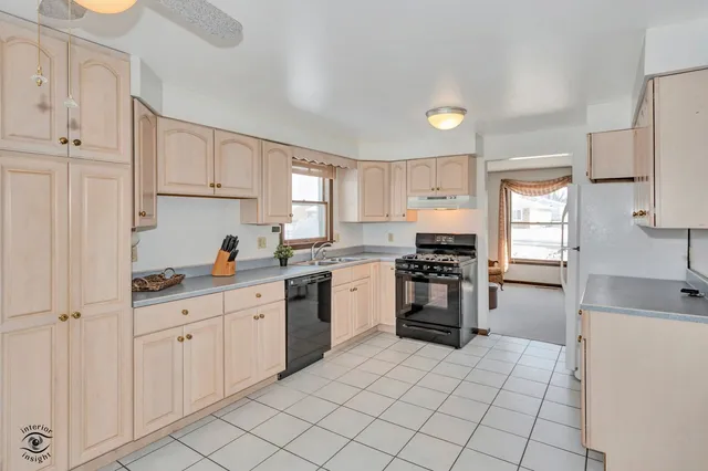 $275,000 | 817 Stonewall Drive, Bourbonnais, IL 60914