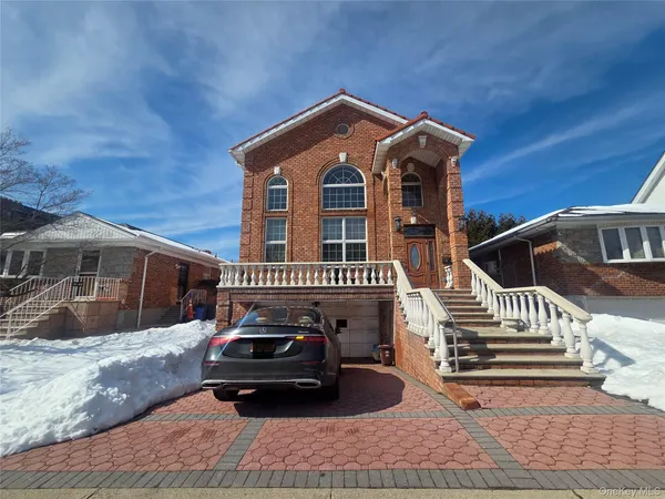 $1,790,000 | 35-62 168th Street | Murray Hill - Flushing