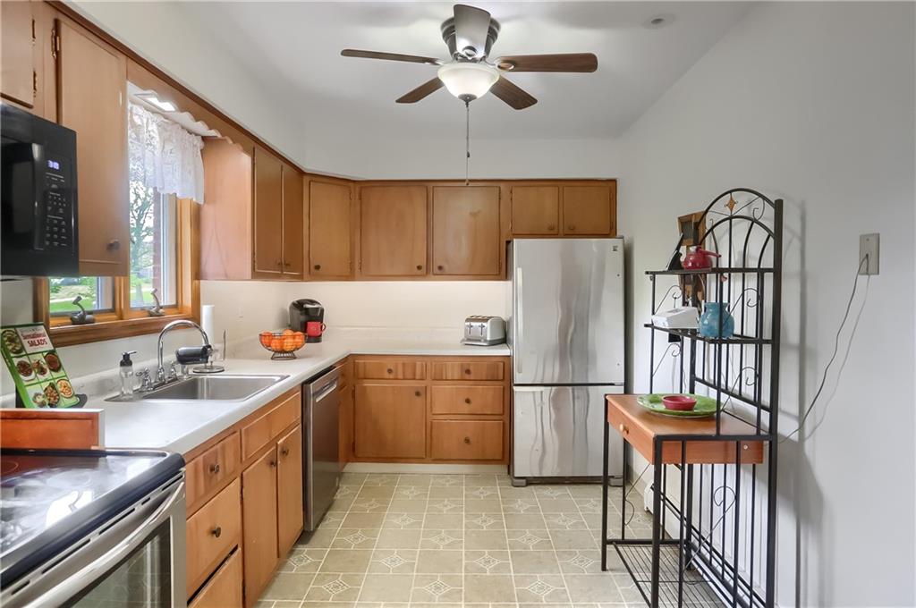 274 Moody Road Clinton, PA 15026 - Photo 19 of 50 Gallery Image 19