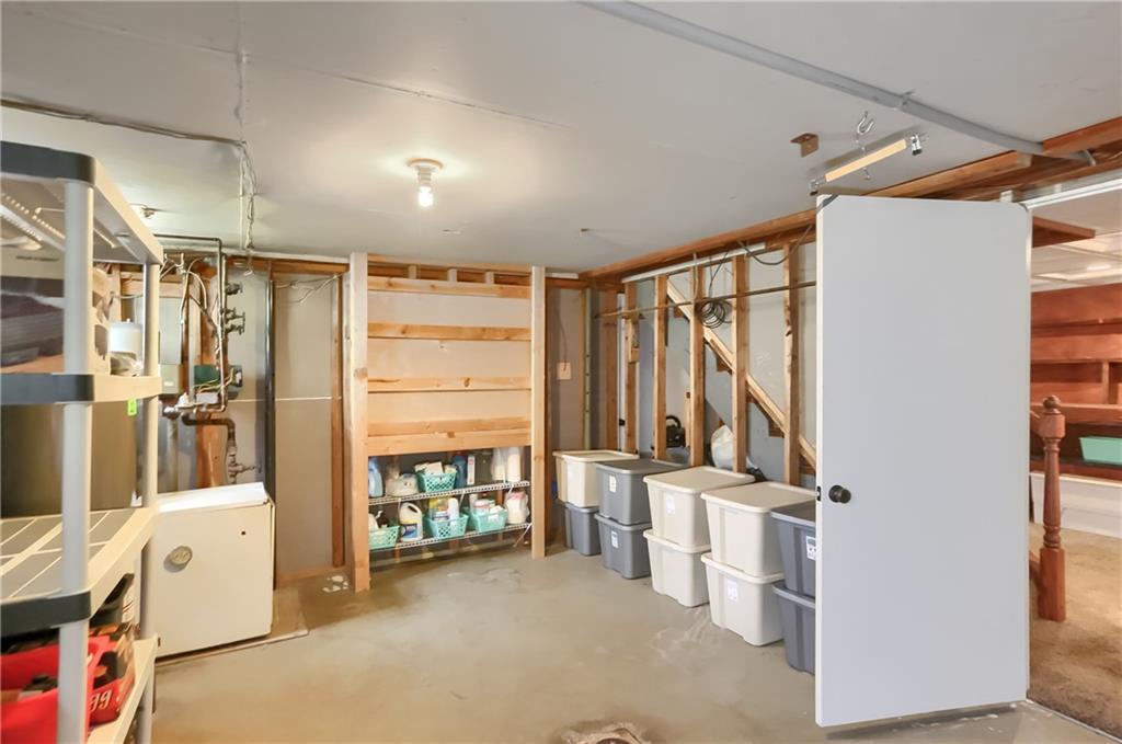 274 Moody Road Clinton, PA 15026 - Photo 40 of 50 Gallery Image 40