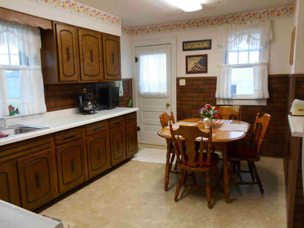 132 West 3rd Street Flora, IL 62839 - Photo 19 of 50