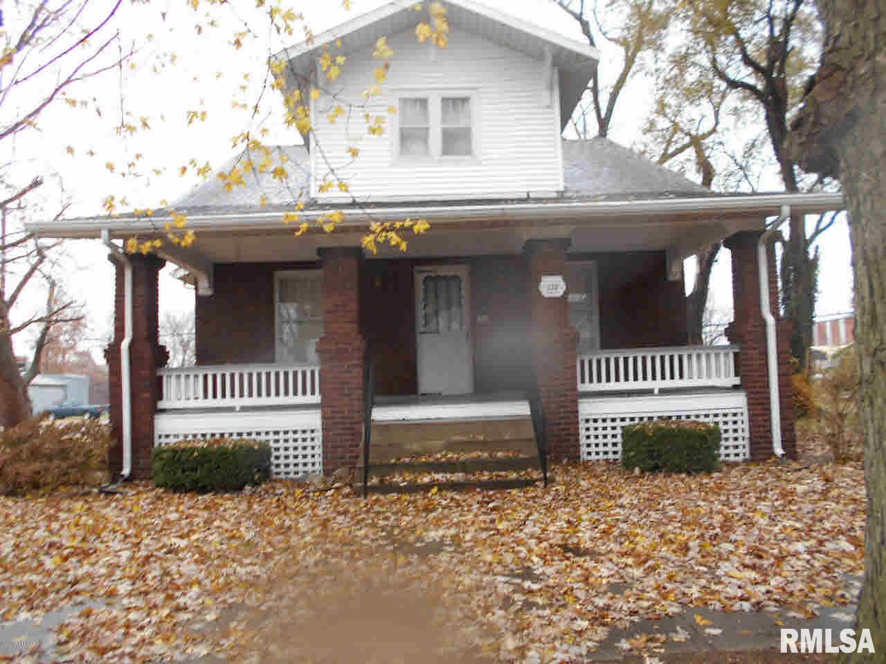 132 West 3rd Street Flora, IL 62839 - Photo 2 of 50