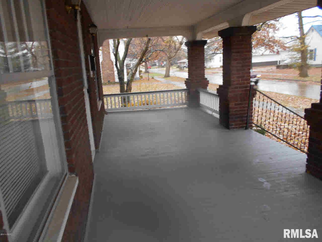 132 West 3rd Street Flora, IL 62839 - Photo 6 of 50
