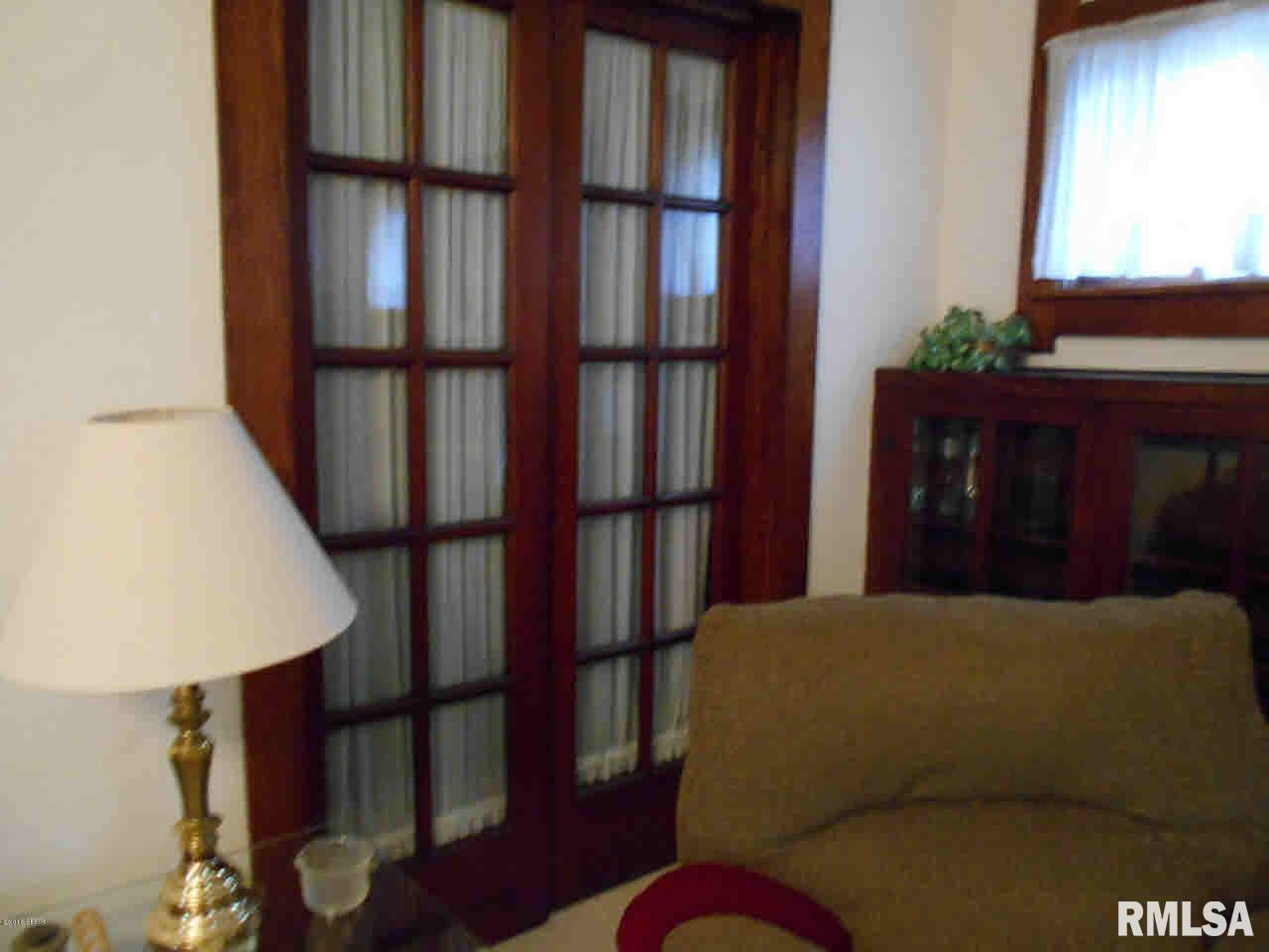 132 West 3rd Street Flora, IL 62839 - Photo 10 of 50
