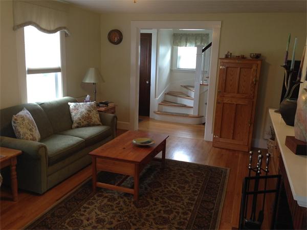 13 Abbott Road Gloucester, MA 01930 - Photo 4 of 28 Gallery Image 4