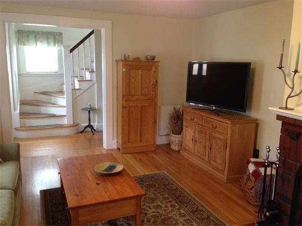 13 Abbott Road Gloucester, MA 01930 - Photo 5 of 28 Gallery Image 5