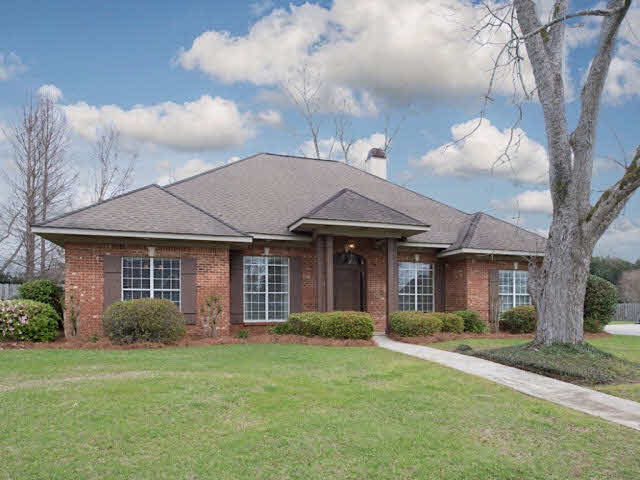 9030 Lake View Drive Fairhope, AL 36532 - Photo 2 of 37