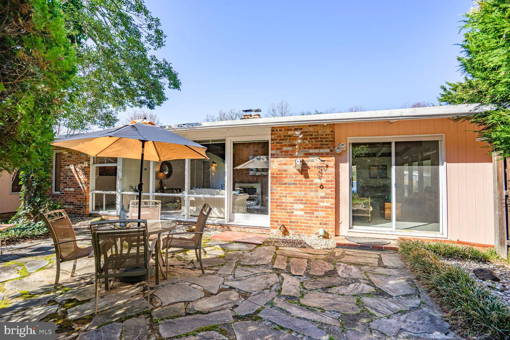 2911 Pine Spring Road Falls Church, VA 22042 - Photo 21 of 26 Gallery Image 21