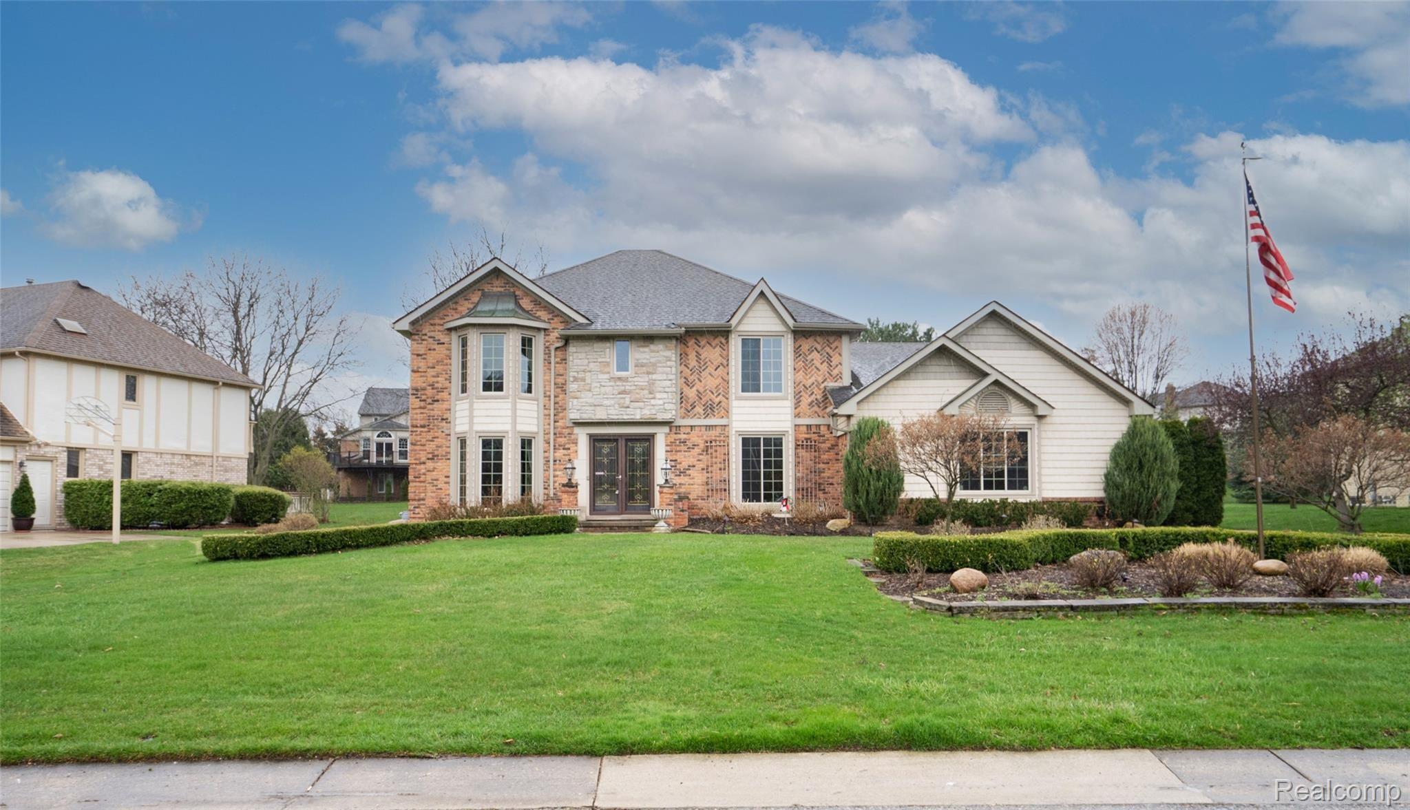 876 Snowmass Drive Rochester, MI 48309 - Photo 1 of 45 876 Snowmass Dr RHills EXT.jpg