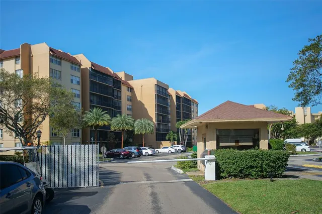 $149,000 | 3821 Environ Boulevard, Unit 603, Lauderhill, FL 33319