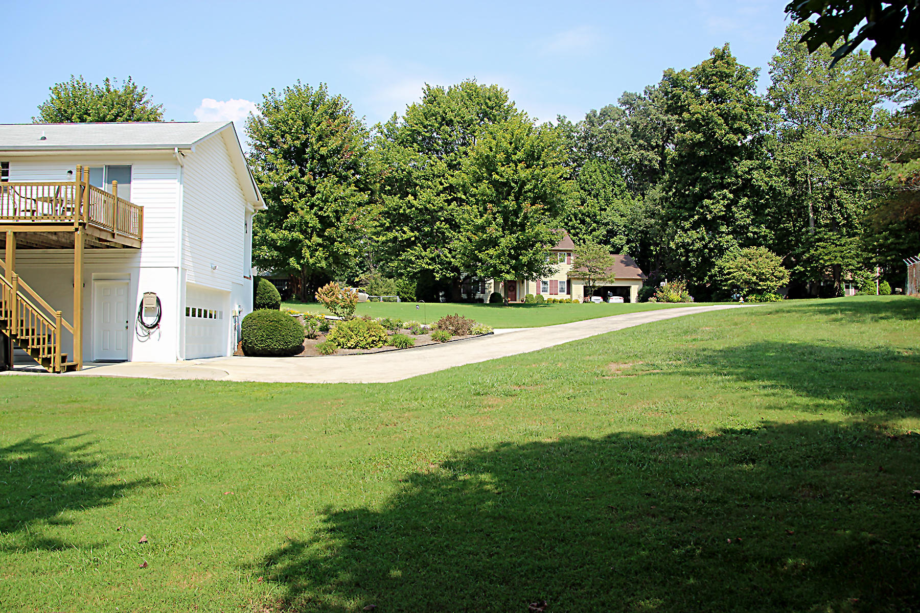 126 Hendrix Drive Oak Ridge, TN 37830 - Photo 4 of 32 020