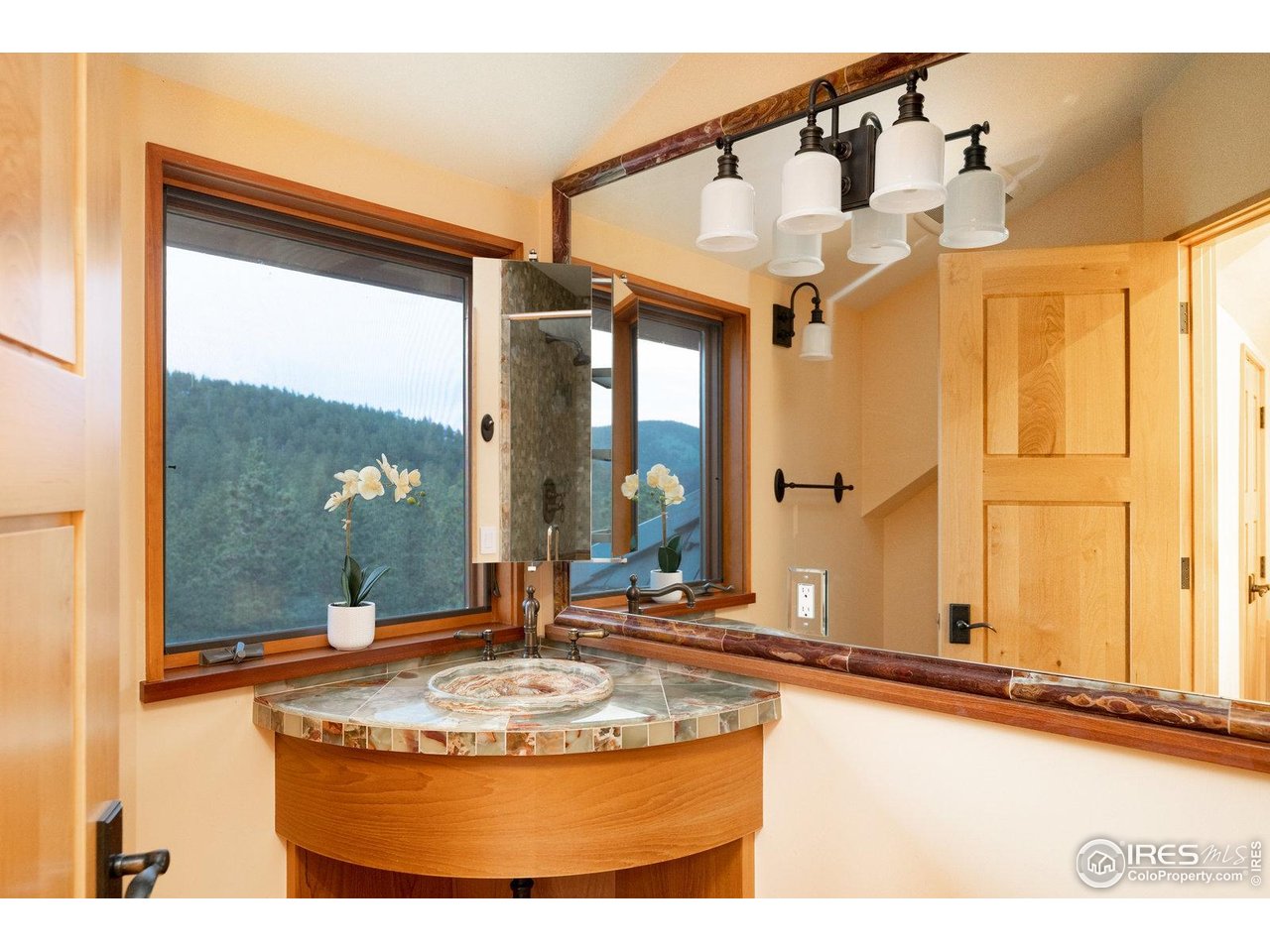 11780 Gold Hill Road Boulder, CO 80302 - Photo 24 of 37 Timeless high quality finishes throughout