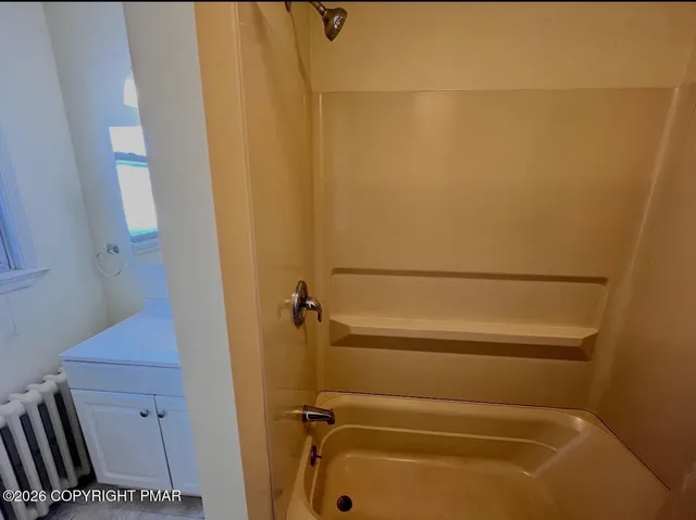 $1,995 | 1726 8th Street, Bethlehem, PA 18020