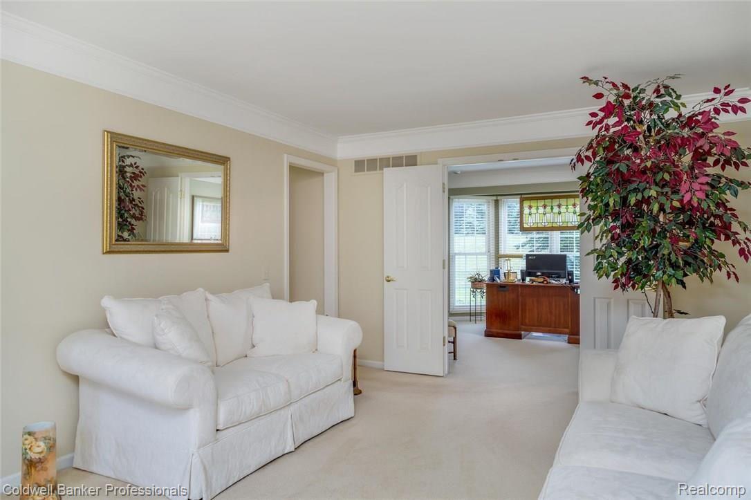 3757 South Creek Drive Rochester, MI 48306 - Photo 22 of 24 3757 S Creek Dr Rochester-large-011-16-3757 S Creek Dr00011-1500x999-72dpi.jpg