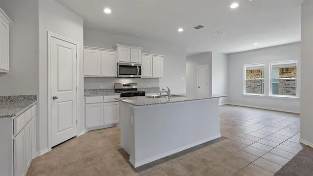 $338,990 | 204 Mojave Road, Boyd, TX 76023