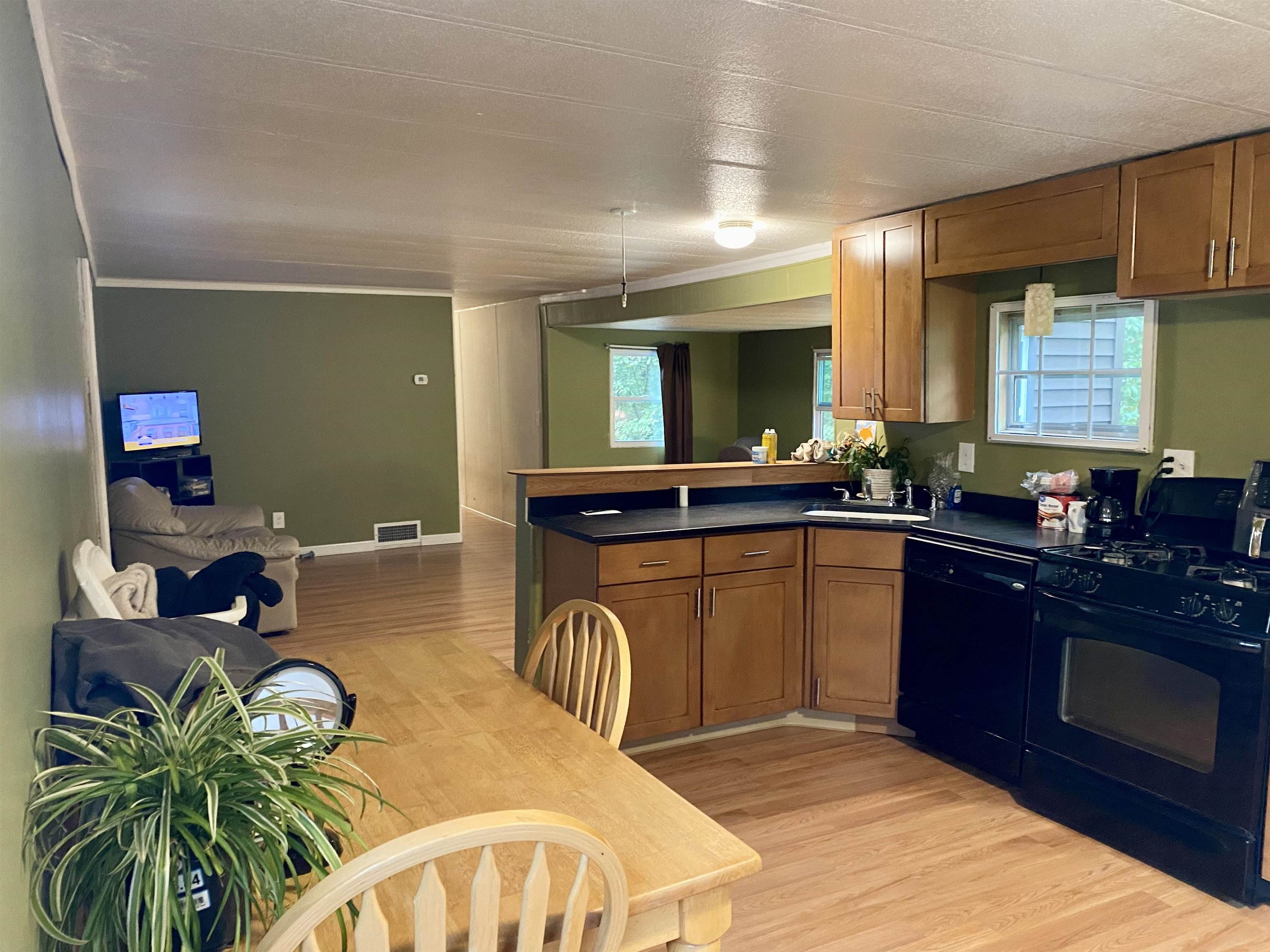 8 Spring Drive Derry, NH 03038 - Photo 1 of 31