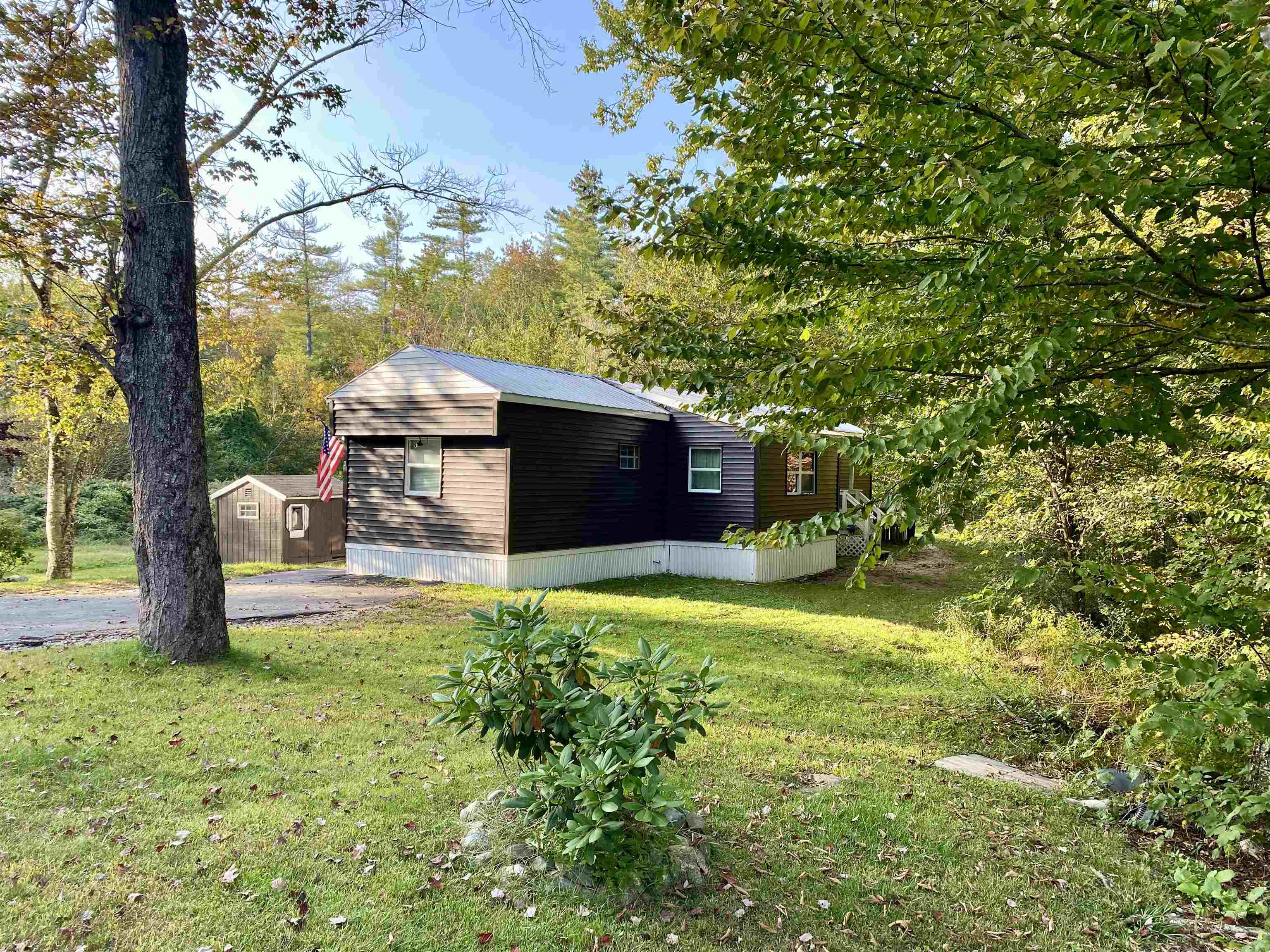 8 Spring Drive Derry, NH 03038 - Photo 18 of 31