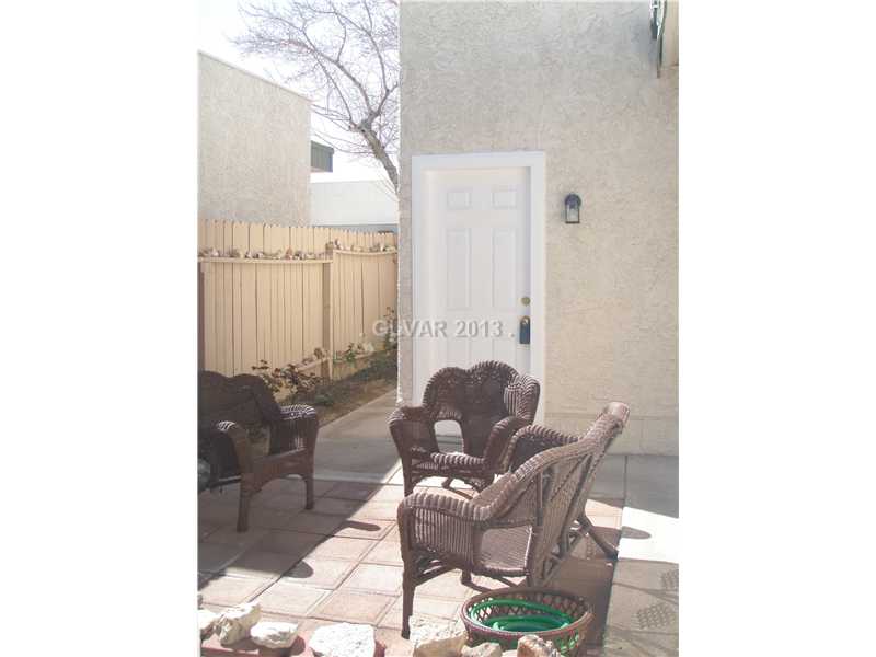 551 Rene Lane Henderson, NV 89015 - Photo 5 of 16 Property Photo. Outdoor living space