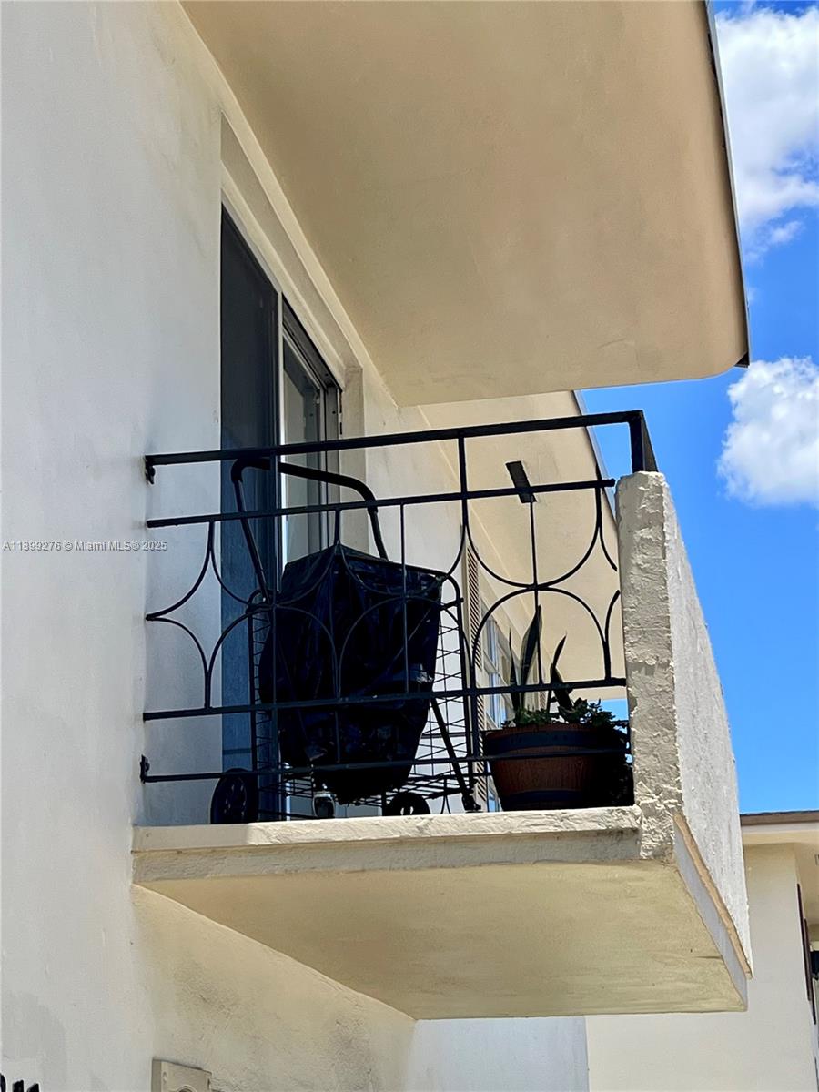 855 West 29th Street, Unit 11 Hialeah, FL 33012 - Photo 10 of 11 a view of entryway