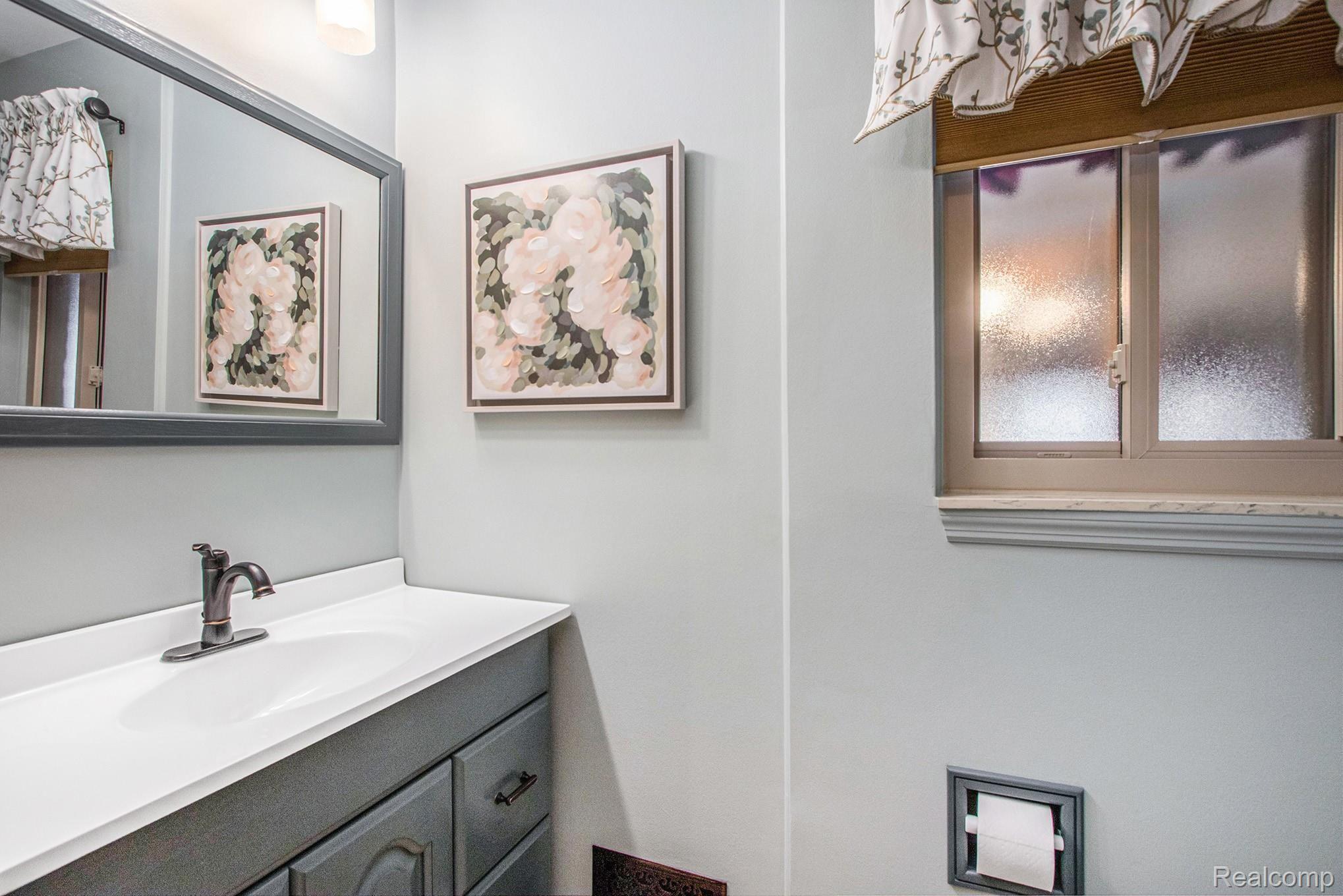 47605 Chrys Road Macomb, MI 48044 - Photo 15 of 37 0N2A8751.jpg