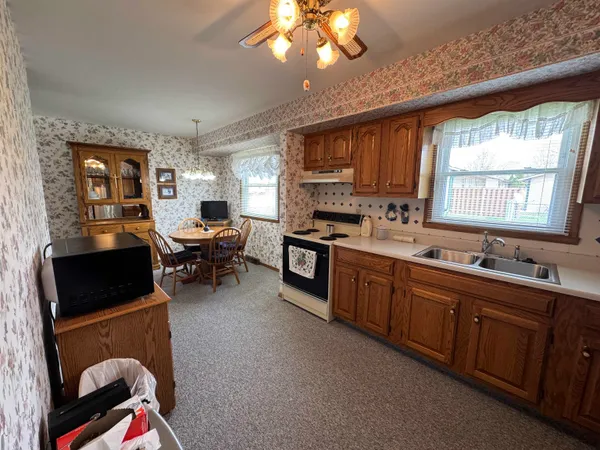 $254,900 | 1607 South Arch Street, Janesville, WI 53546