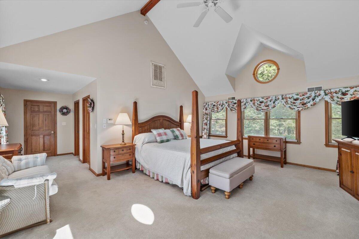 105 Waygood Way Pocono Pines, PA 18350 - Photo 23 of 99 Lodge Primary Bedroom