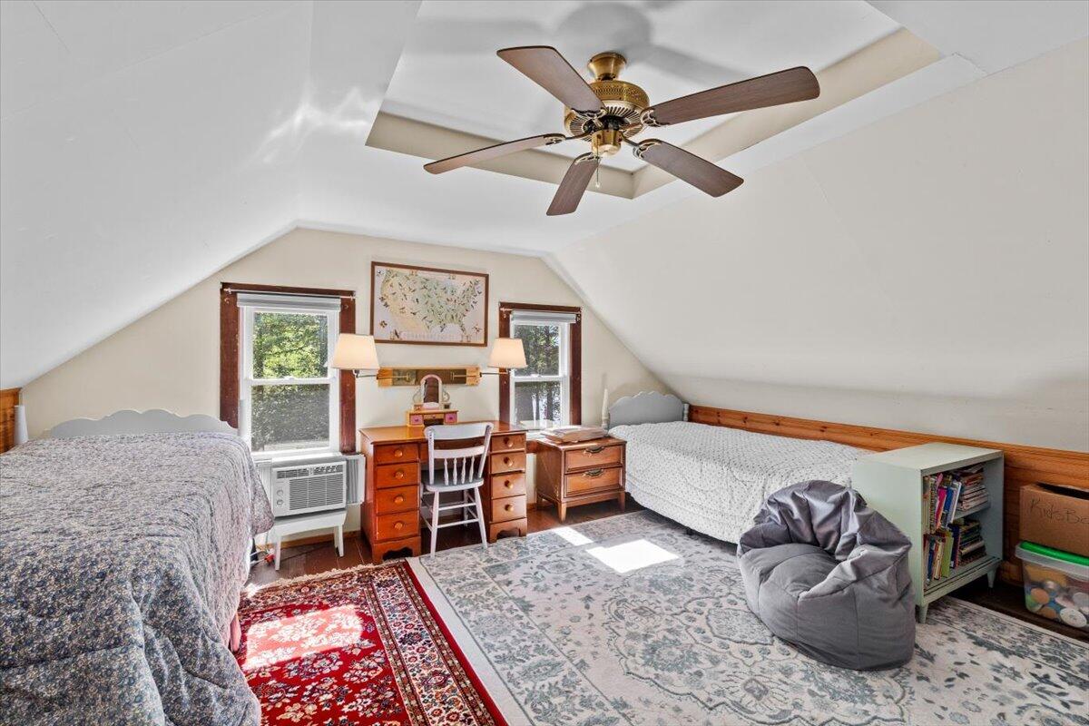 105 Waygood Way Pocono Pines, PA 18350 - Photo 35 of 99 Lodge Bedroom 6