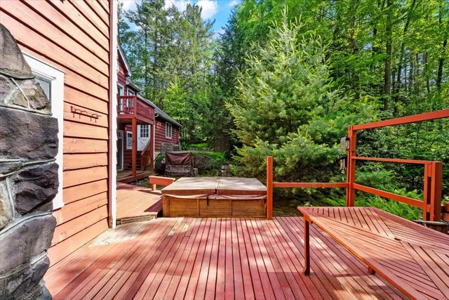 $2,999,000 | 105 Waygood Way, Pocono Pines, PA 18350