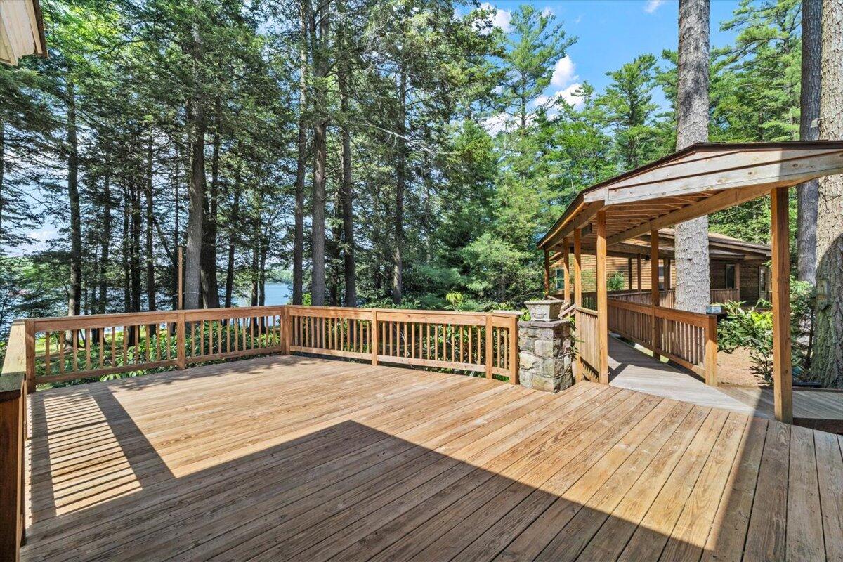 105 Waygood Way Pocono Pines, PA 18350 - Photo 43 of 99 White Pine Lodge Deck